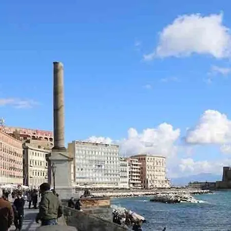 Piacevole Appartamento Chiaia Napels Buitenkant foto