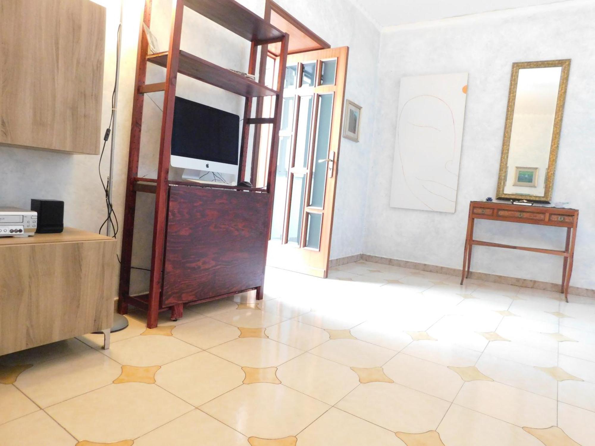 Piacevole Chiaia Apartment Naples