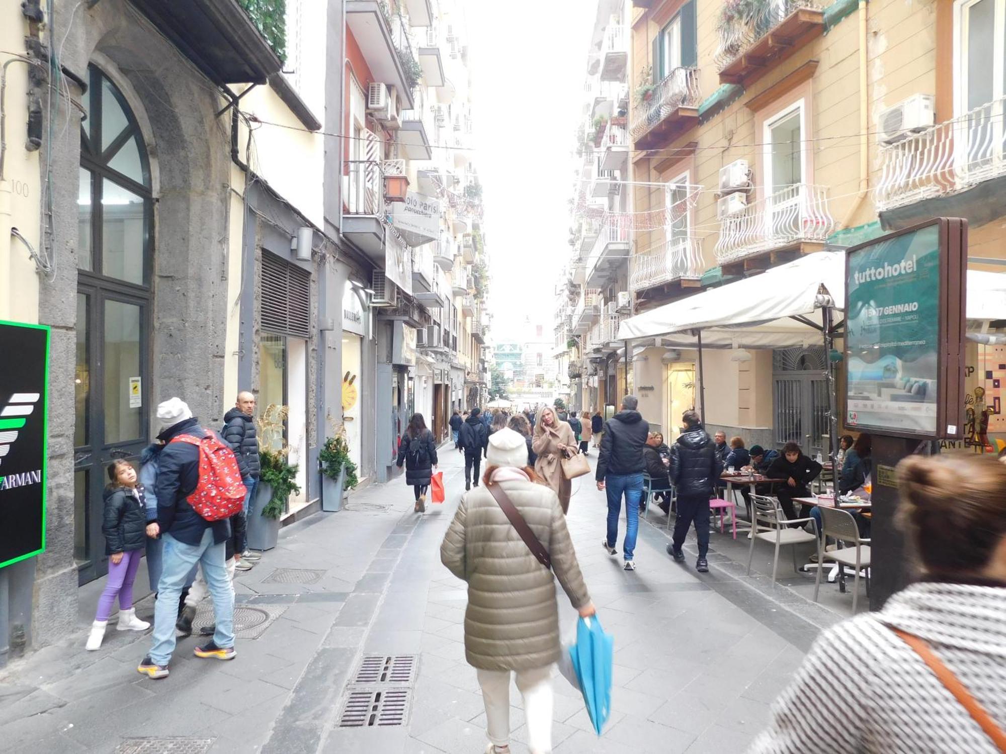 Apartamento Piacevole Chiaia